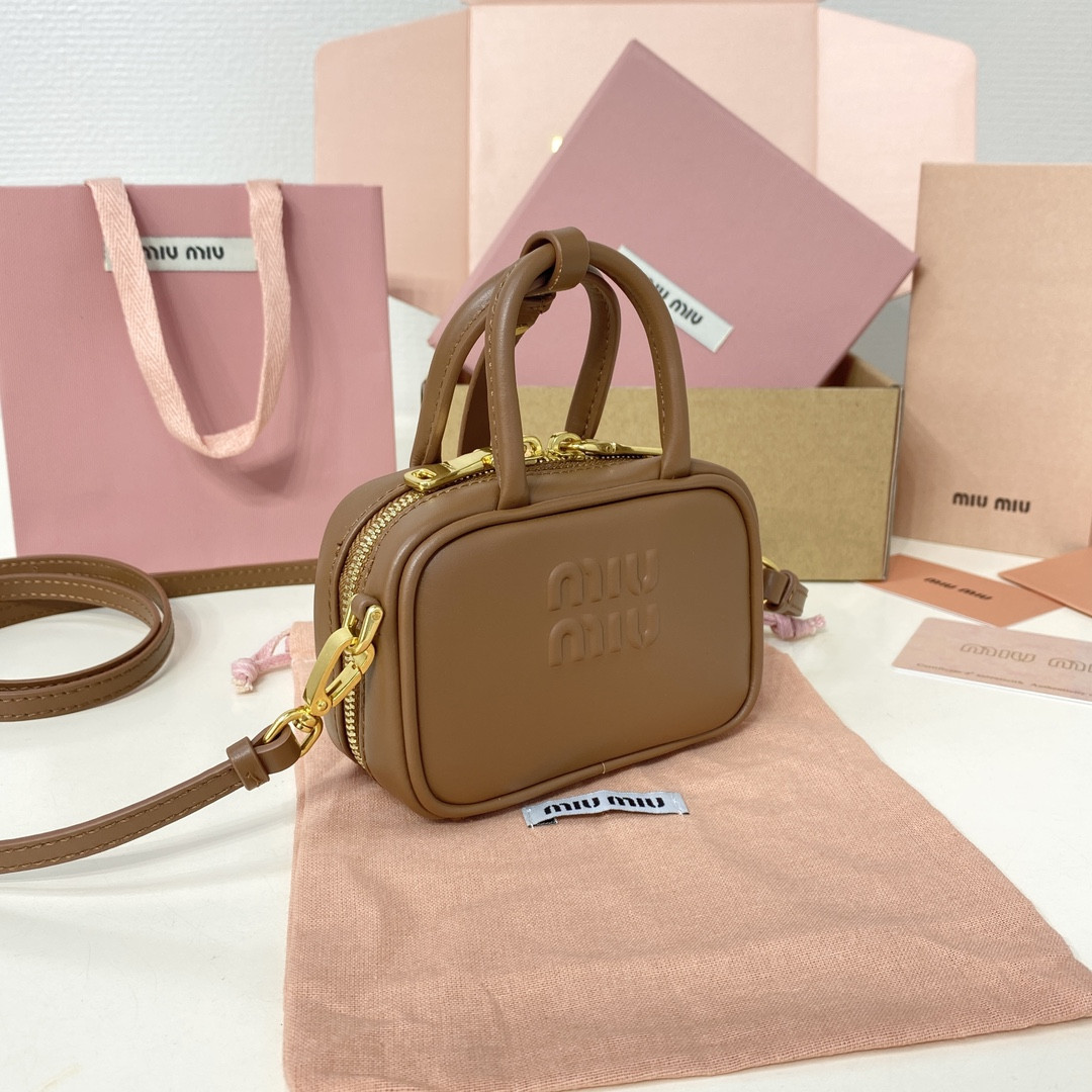 Miu Miu Leather micro bag 7x11x4cm