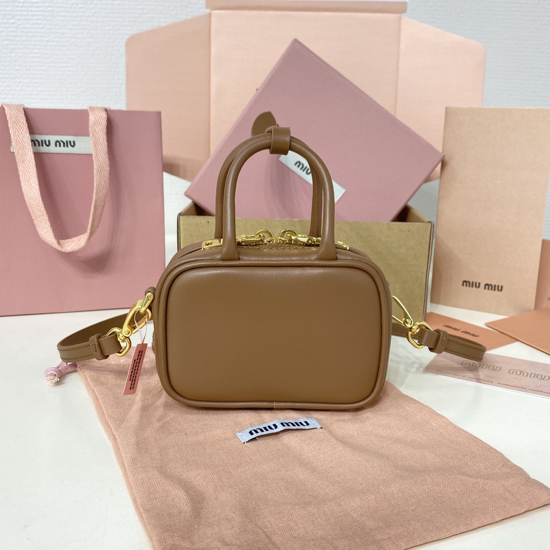 Miu Miu Leather micro bag 7x11x4cm