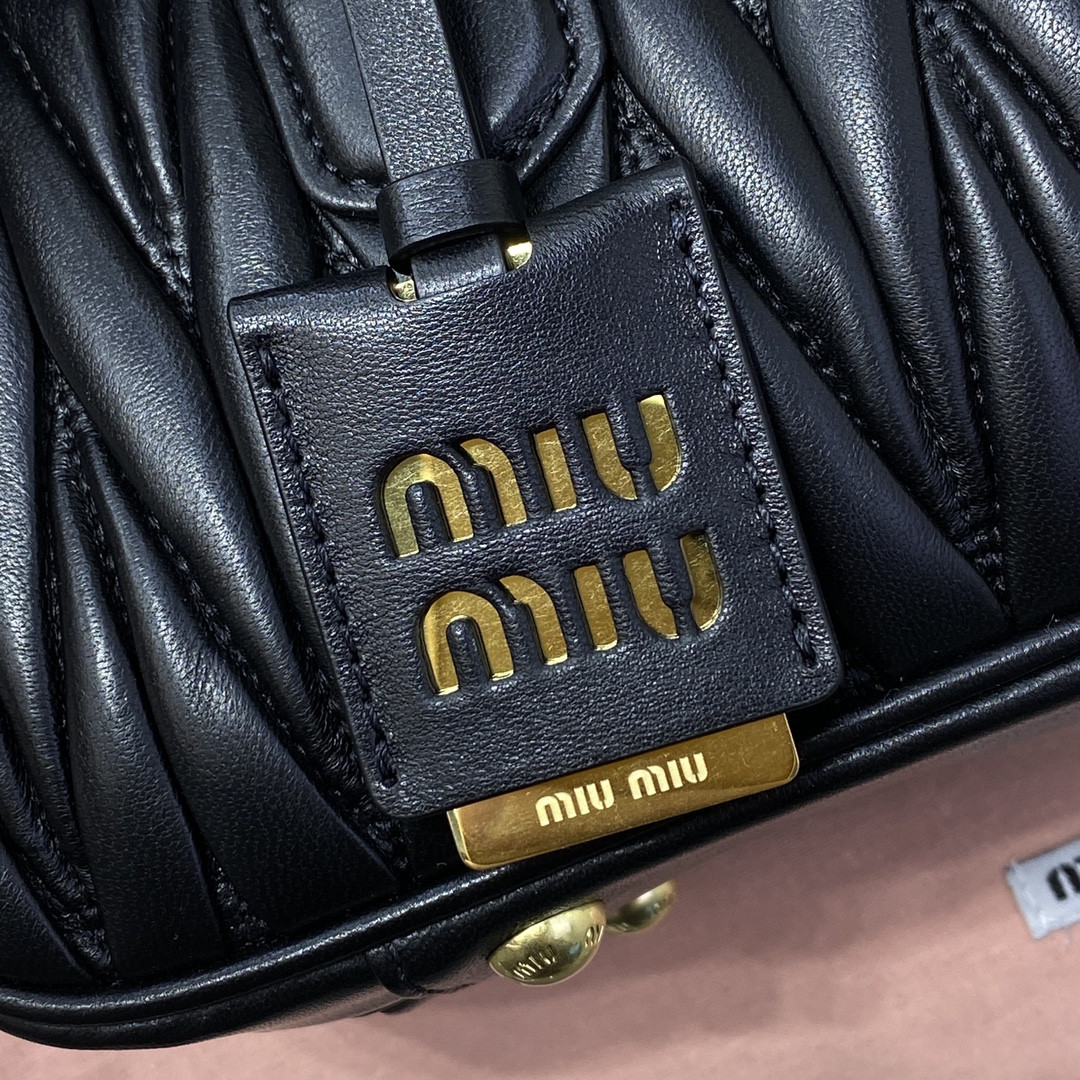 Miu Miu Arcadie matelassé nappa leather bag 12x27x9cm