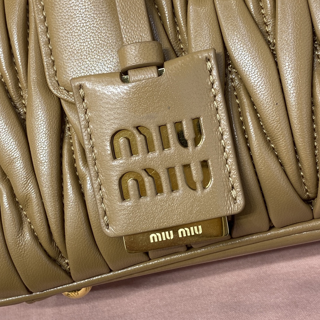 Miu Miu Arcadie matelassé nappa leather bag 12x27x9cm
