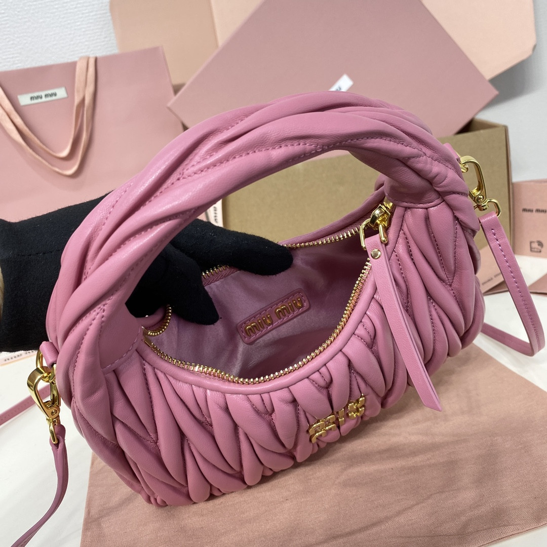 Miu Miu Wander matelassé nappa leather hobo bag 17x20x6cm