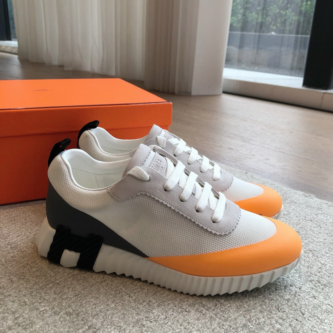 ua H**me5 bouncing sneaker