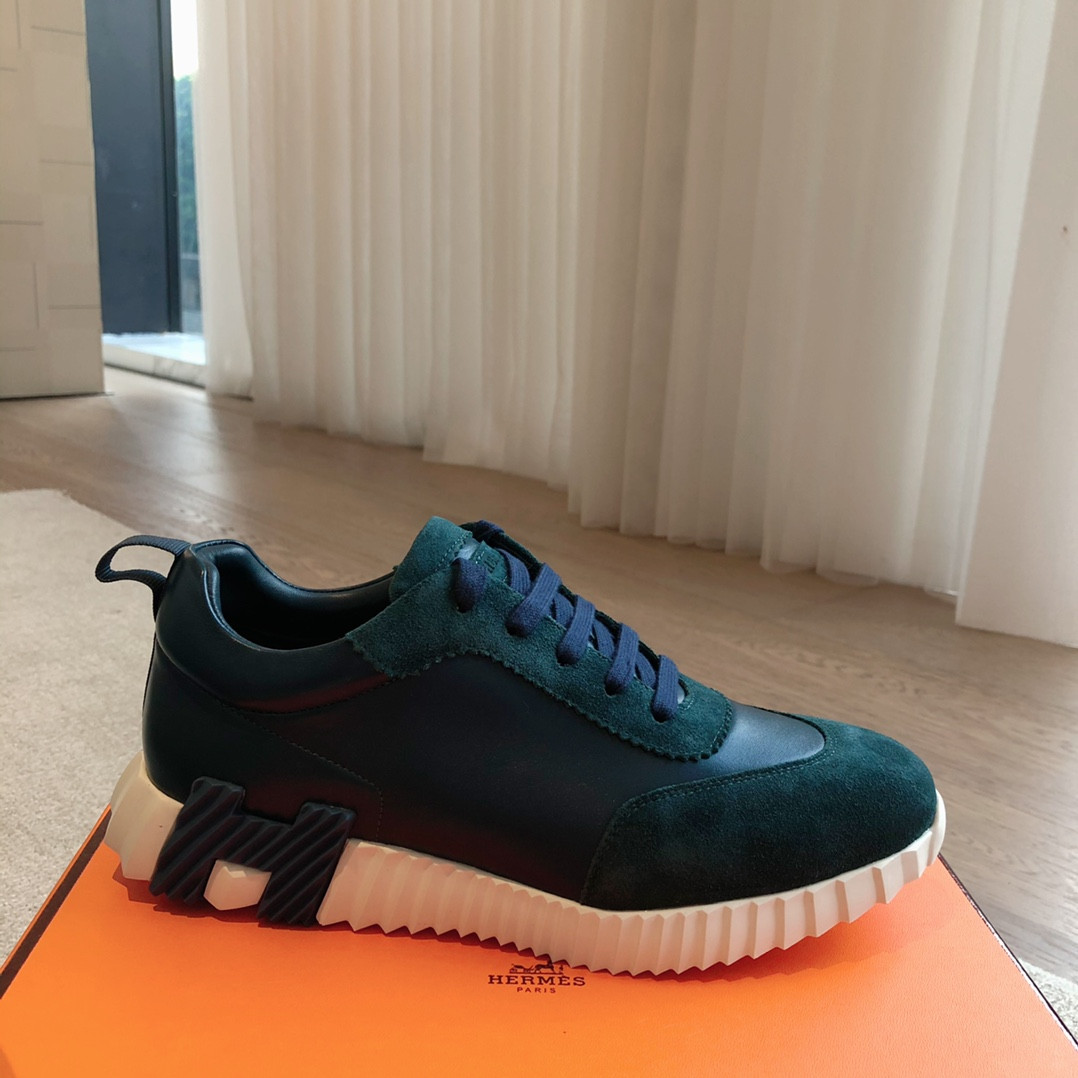 ua H**me5 bouncing sneaker