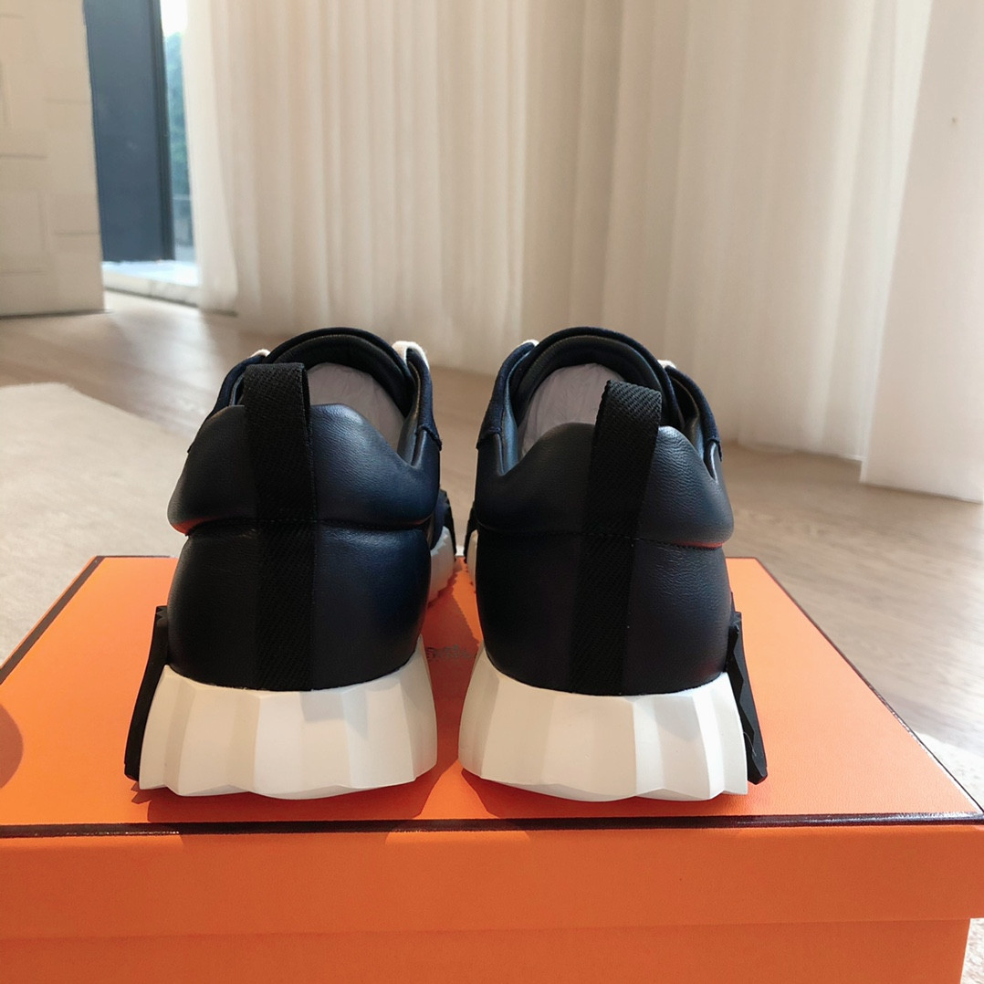 ua H**me5 bouncing sneaker