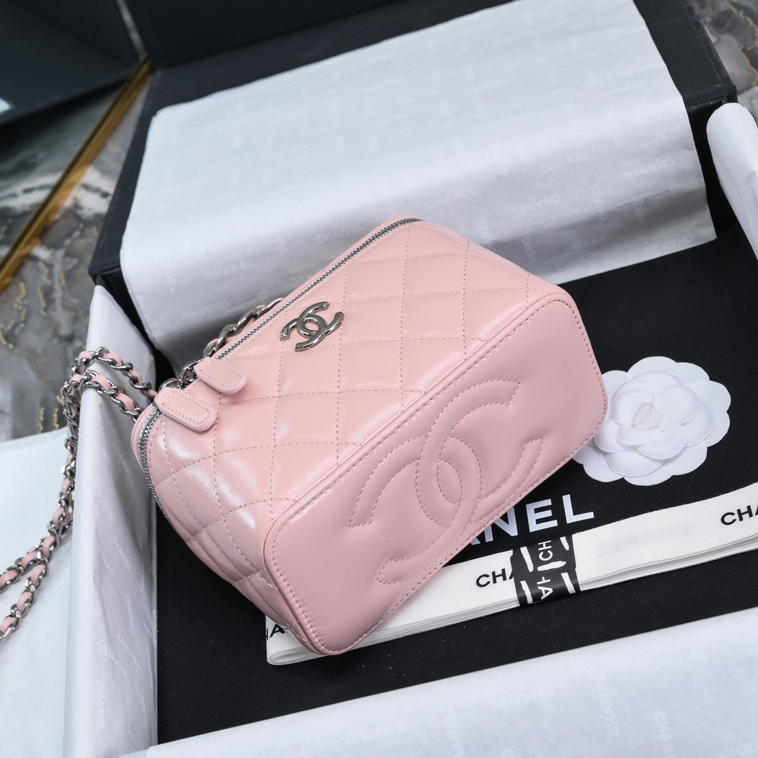 Ch*el clutch with chain 17x10x8cm