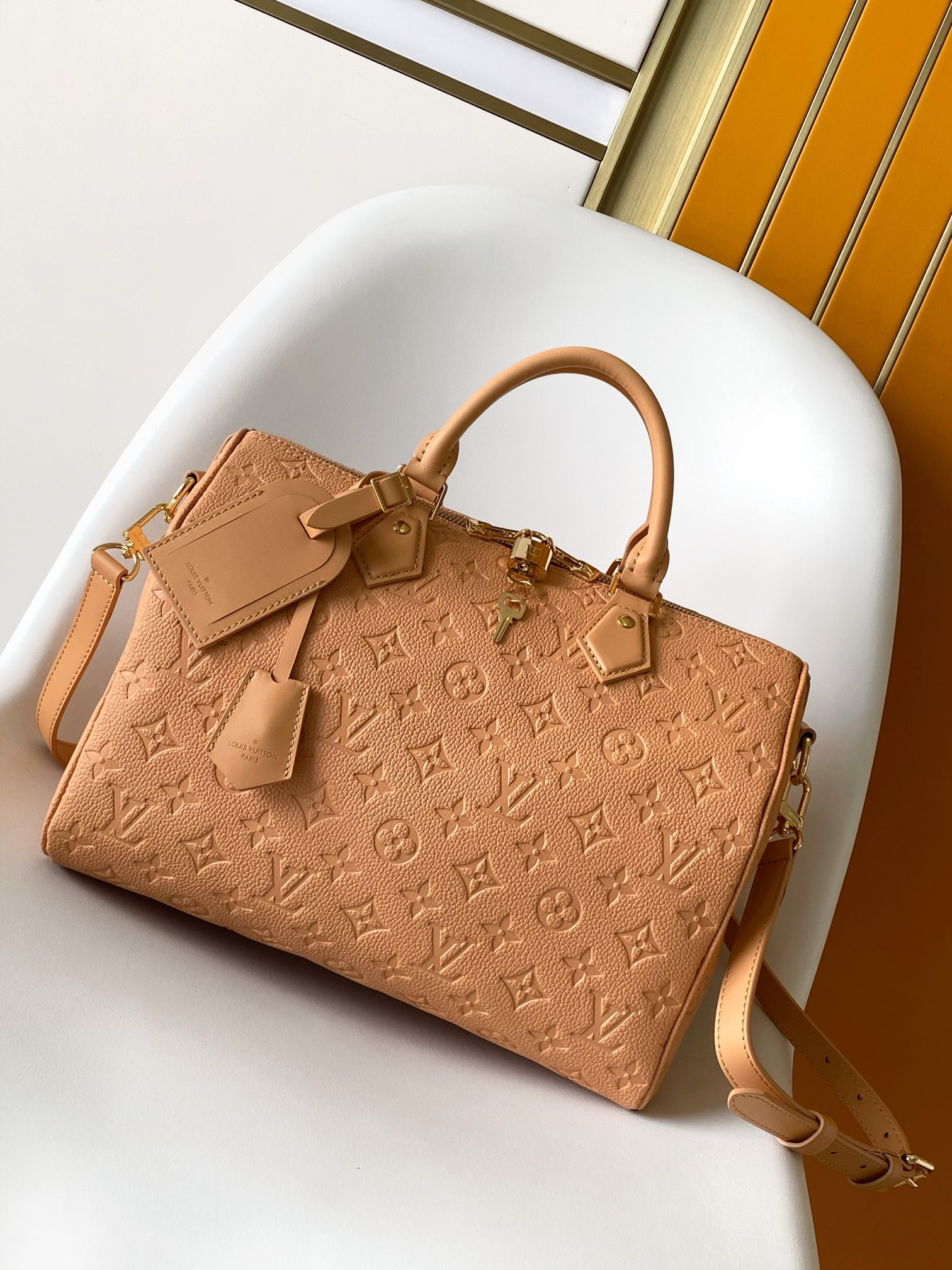 LV SPEEDY SOFT 30 M11323 21 x 17 x 30CM