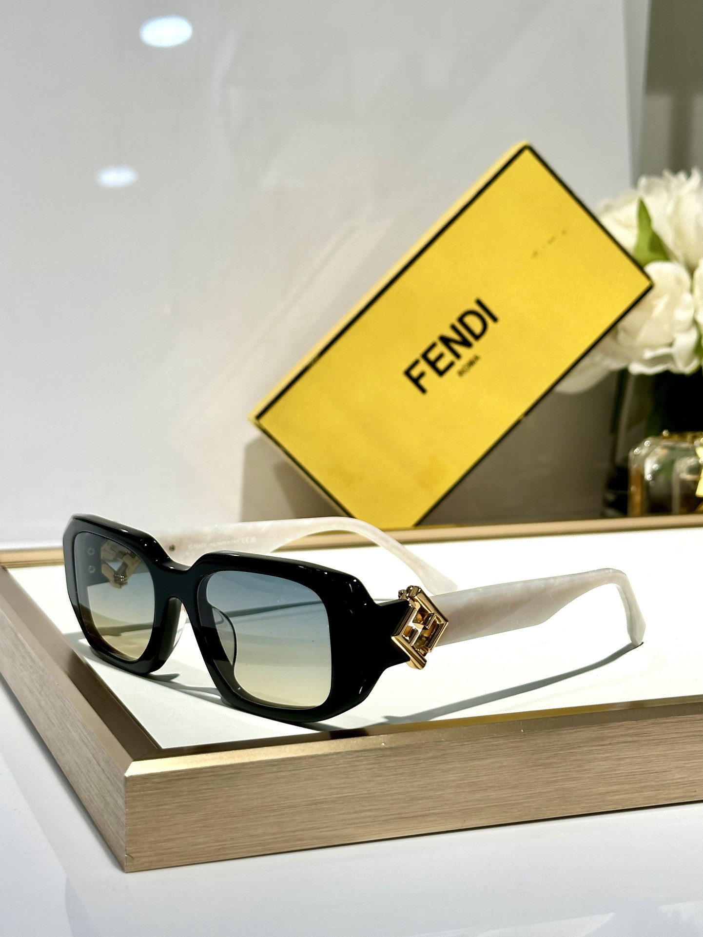 F**di glasses fe40151u 50-21-135