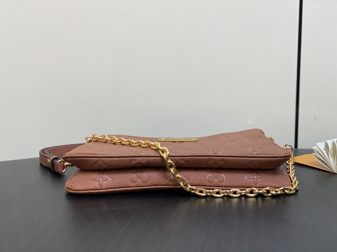 LV Liv Pochette M11916 24.3×13.5×6.5cm