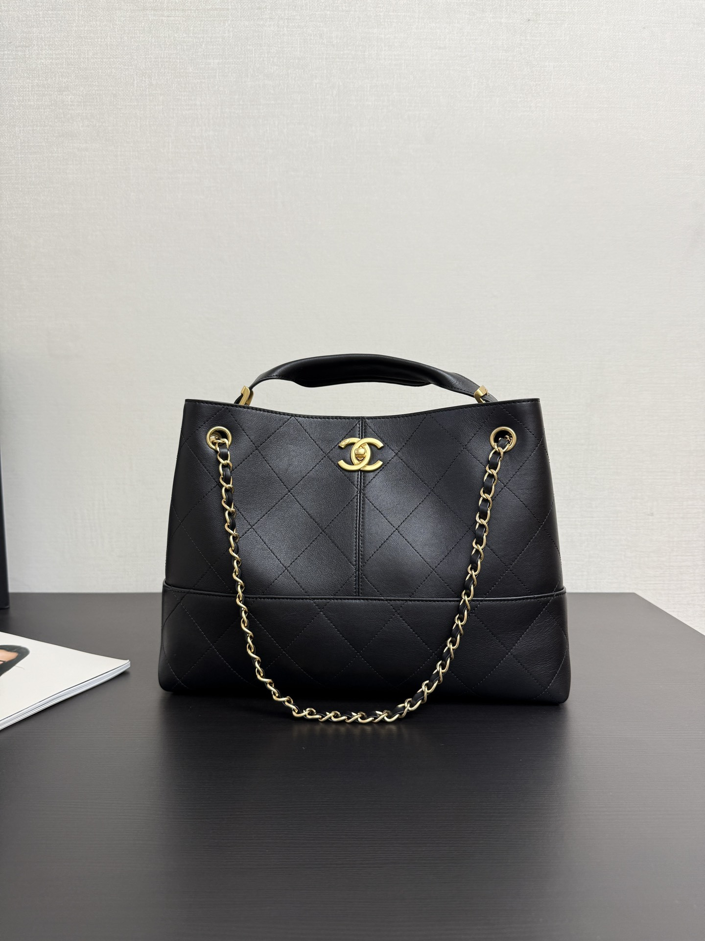 Ch*el small shopping bag as5634 24x36x14cm