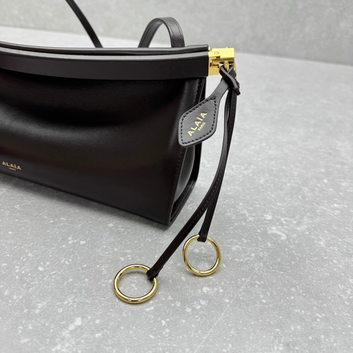 ALAÏA LE CLICK EAST WEST MEDIUM BAG 30x14x9cm