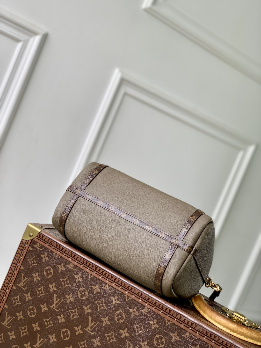LV Express PM M26360 26x17x13.5cm