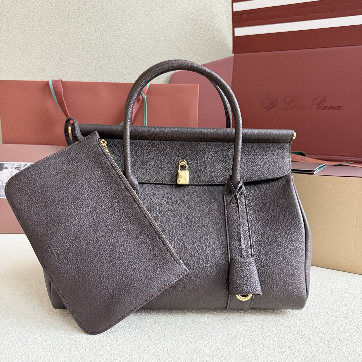 L**o p*ana loom l32 calfskin 33x23x18cm
