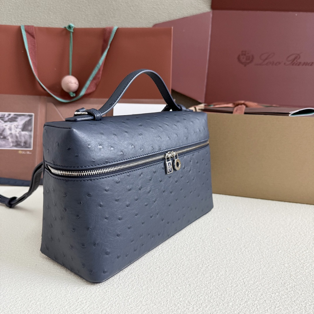 L**o p*ana extra pocket l27 ostrich-grained leather 16x27x10cm