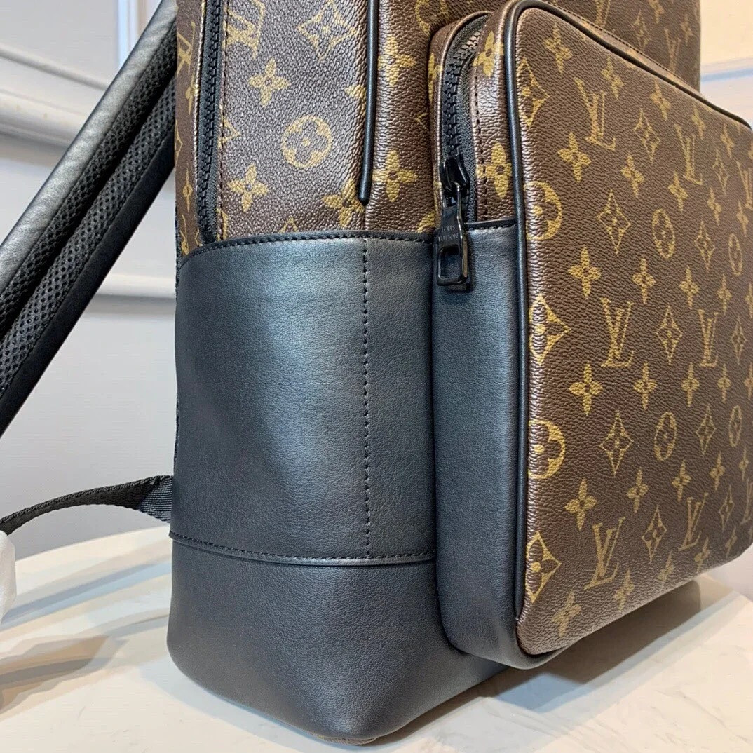 LV DEAN BACKPACK M45335